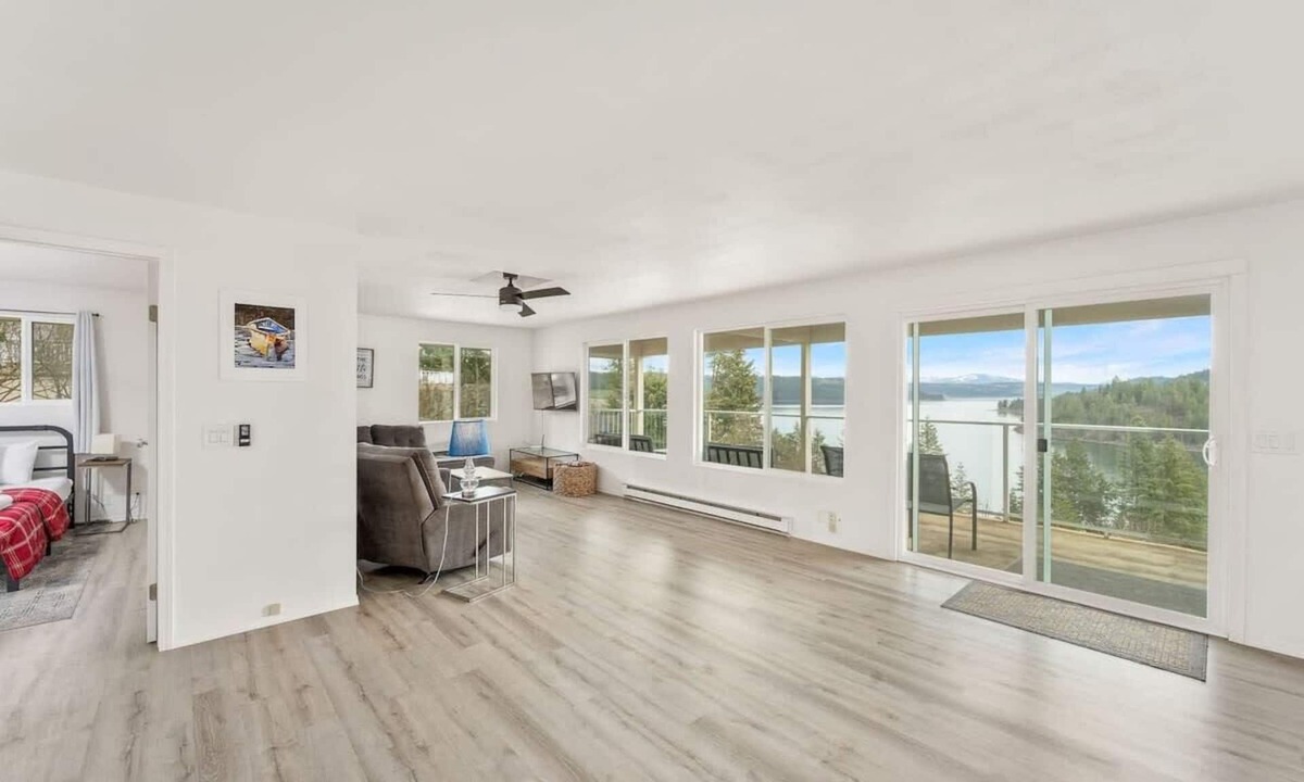 Worley House | Woodland Escape | Modern home with private slip