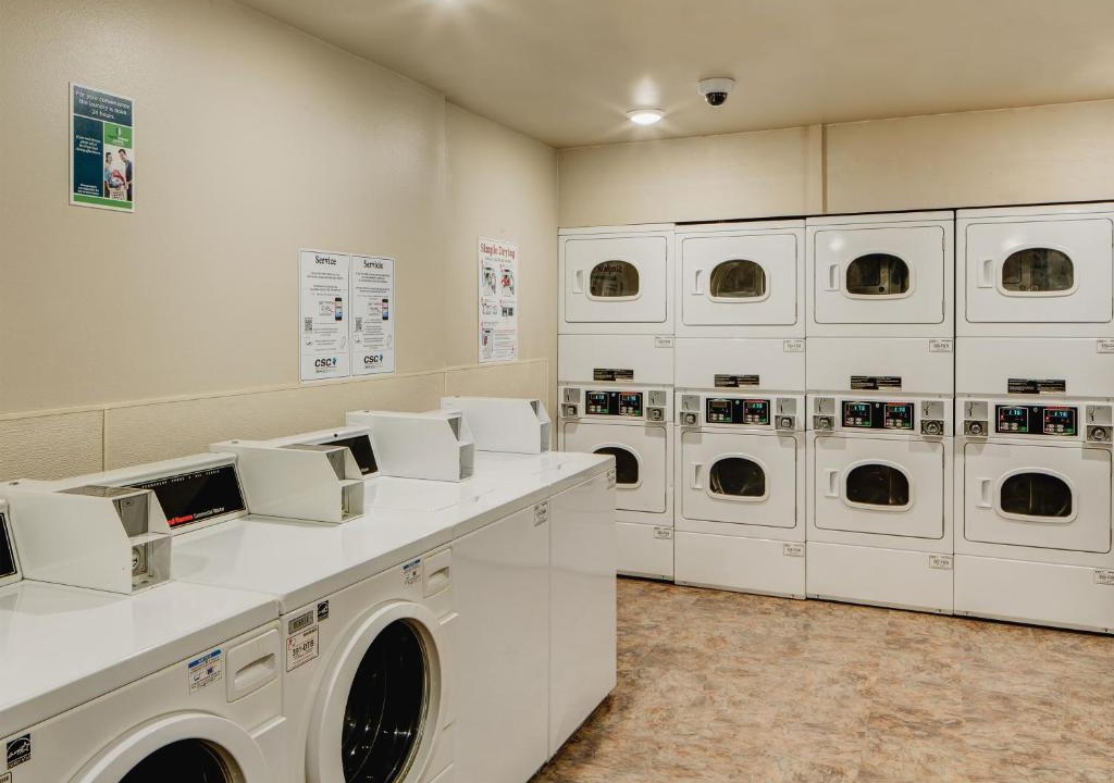 Williston Hotel | WoodSpring Suites Williston