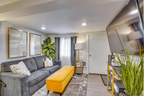 Hilltop House | Work & Explore Downtown Tacoma! Convenient Condo