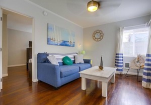 1 Bedroom Condo w/front patio and BBQ grill