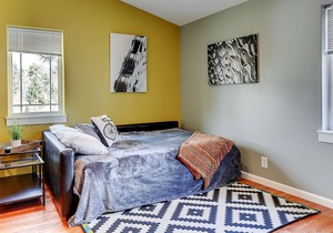 1 Mile to Downtown Bend from a large, spacious and well appointed accommodation!