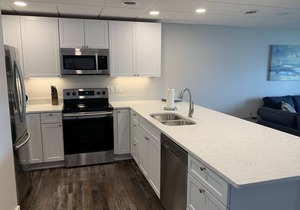1 of 4 Waterfront Rental Units - Clean, Safe & Small Complex Sleeps 8-32