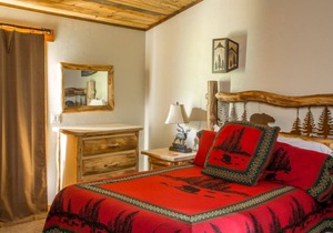 10) 1 Bedroom Condo - King - The Mountain Inn