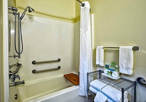 2-Star Hotel ∙ Holiday Inn Express Hotel and Suites Marysville, an IHG Hotel