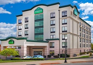2-Star Hotel ∙ Wingate by Wyndham Lima