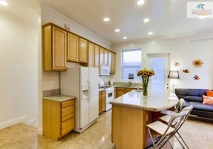 200-Surf Stars Penthouse