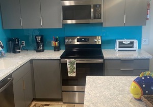 2022 Remodeled Pacific Beach Oceanview Condo- See the Sea