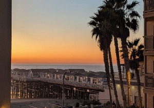 2022 Remodeled Pacific Beach Oceanview Condo- See the Sea