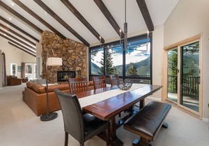 237 m² House ∙ 3 bedrooms ∙ 8 guests