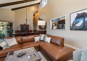 237 m² House ∙ 3 bedrooms ∙ 8 guests