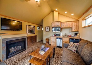 3-Star Hotel ∙ Explorer Cabins at Yellowstone