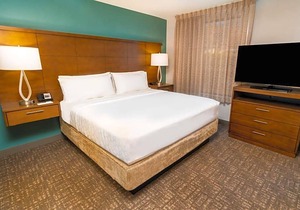 3-Star Hotel ∙ Staybridge Suites Coeur d'Alene, an IHG Hotel