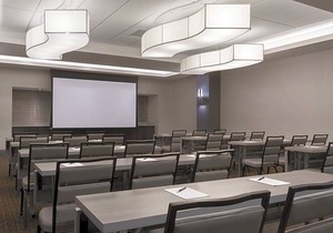 4-Star Hotel ∙ The Current Iowa, Autograph Collection