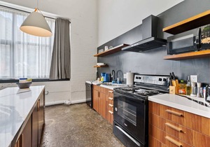 5 min to UPMC Shadyside Oakland East Liberty, sleeps 6 unit 304