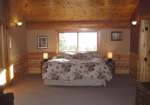 600 sq. ft. private suite on the upper floor of an amazing modern log home.
