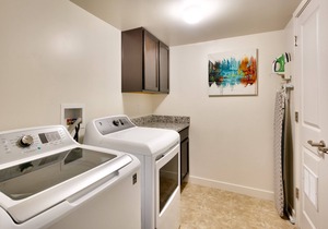 6H Spacious Moab RedCliff Condo, POOL & HOT TUB