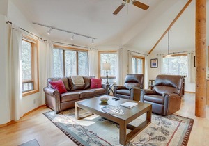 7 Cedar Private Cul de sac Forest View