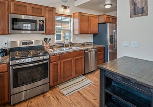Adorable Dover Bay Resort Bungalow | Marina, Walking Paths | Dog Friendly