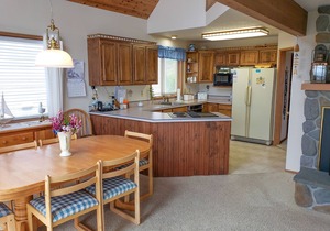 Affordable home with gorgeous bay and ocean views!