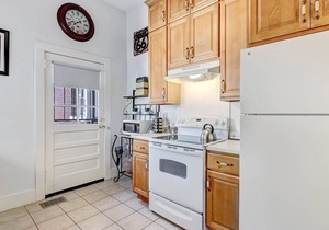 Amazing 1 Bed in Starland, Heated Pool Access