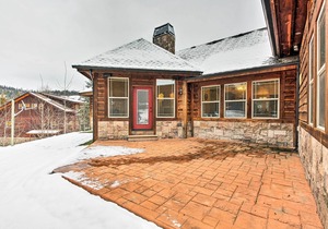 Amazing Priest Lake Home on Golf Course w/ Views!