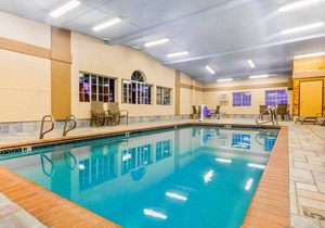 AmericInn by Wyndham Des Moines Airport
