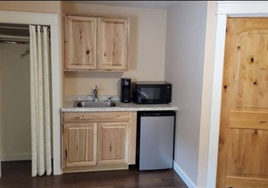 Angler Village #05 Studio w/QN bed & kitchenette