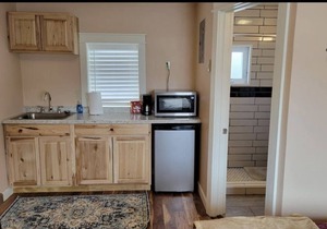 Angler Village #08 Studio w/QN bed & kitchenette