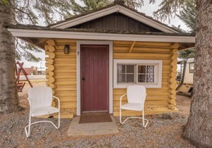 Ashton Historic Log Cabin 9