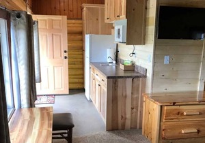 Ashton Historic Log Cabins 8