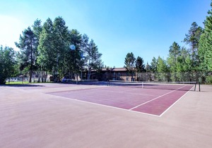Aspen Village 84
