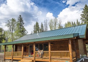 Bear Creek Cabin 2 - 1040 Sq feet cabin