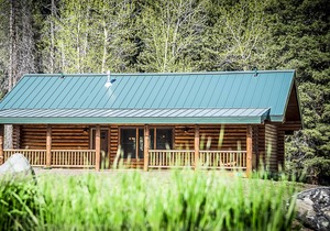 Bear Creek Cabin 3 - 1040 Sq feet cabin