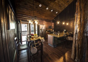 Bear Creek Cabin 3 - 2 bed, 2 bath cabin, sleeps 6
