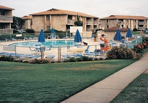 Beautiful 2 bedroom unit at resort, sleeps 6