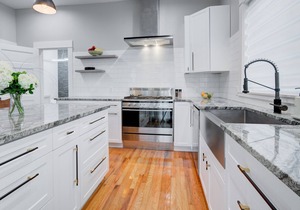 Beautiful 2 bedroom House in Historical Downtown Livingston