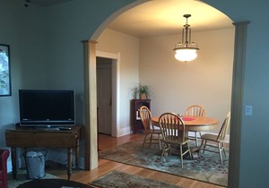 Beautiful 2BR, 2BA Condo in Historic Downtown Home Sleeps 4