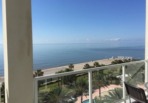 Beautiful 3 bedrooms condo with full view of the Gulf!