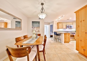 Beautiful Home, Bay + Beach Views, Rooftop Deck & Firepit