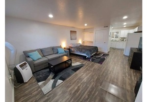Beautiful Newly Renovated Studio Sleeps 2 LC2