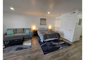 Beautiful Newly Renovated Studio Sleeps 2 LC2