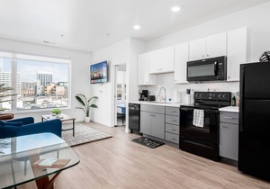 BEAUTIFUL ONE BEDROOM APARTMENT IN THE HEART OF CO