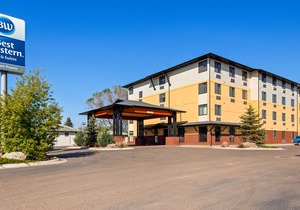 Best Western Golden Prairie Inn and Suites