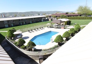 Best Western Plus Ahtanum Inn