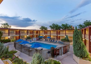 Best Western Plus Clocktower Inn