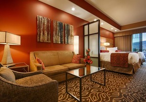 Best Western Premier Ivy Inn & Suites