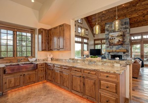 Big Sky Vacation Rentals: Cowboy Suite 3C
