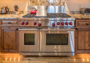 Big Sky Vacation Rentals: Cowboy Suite 3B
