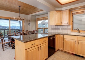 Big Sky Vacation Rentals: Beaverhead 123 BH 301