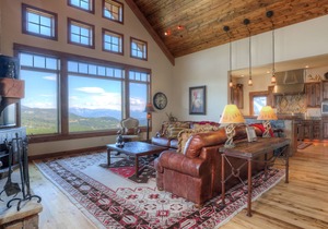 Big Sky Vacation Rentals: Cowboy Suite 6D